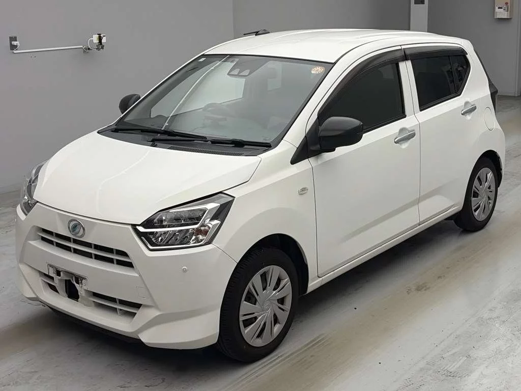 Daihatsu Mira e:S LA350S 2021